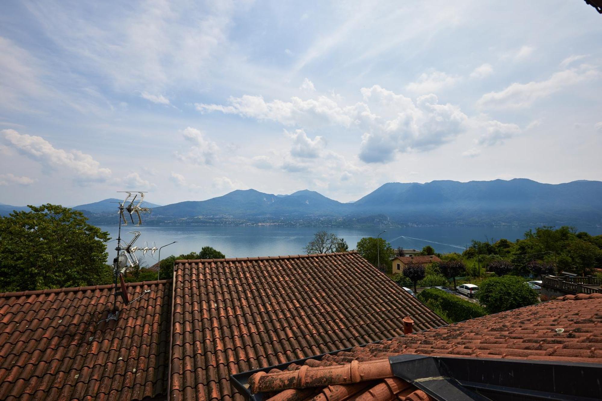 Villa Di Paese - Splendida Vista Lago Maggiore Oggebio Zewnętrze zdjęcie